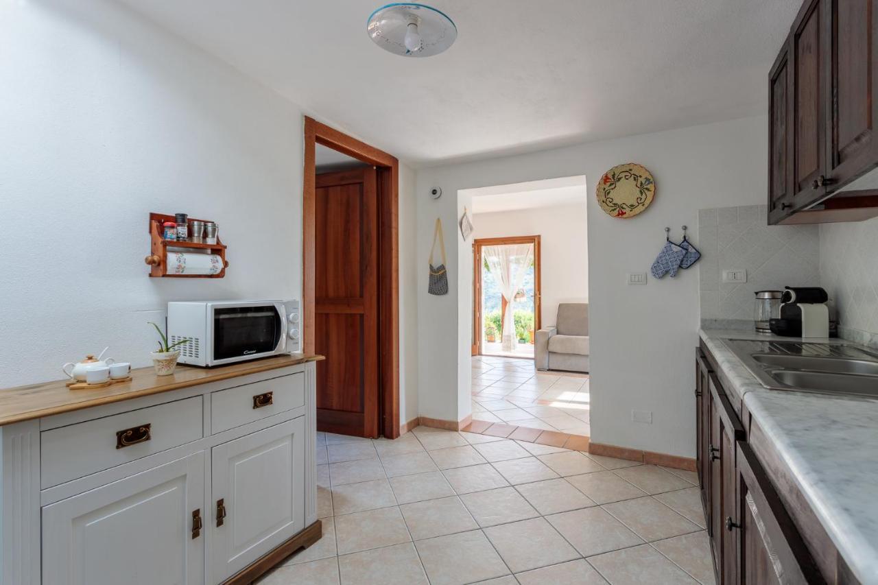 Tiria House Bosa - Casa Vacanze Екстериор снимка