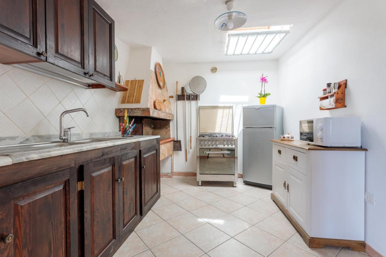 Tiria House Bosa - Casa Vacanze Екстериор снимка