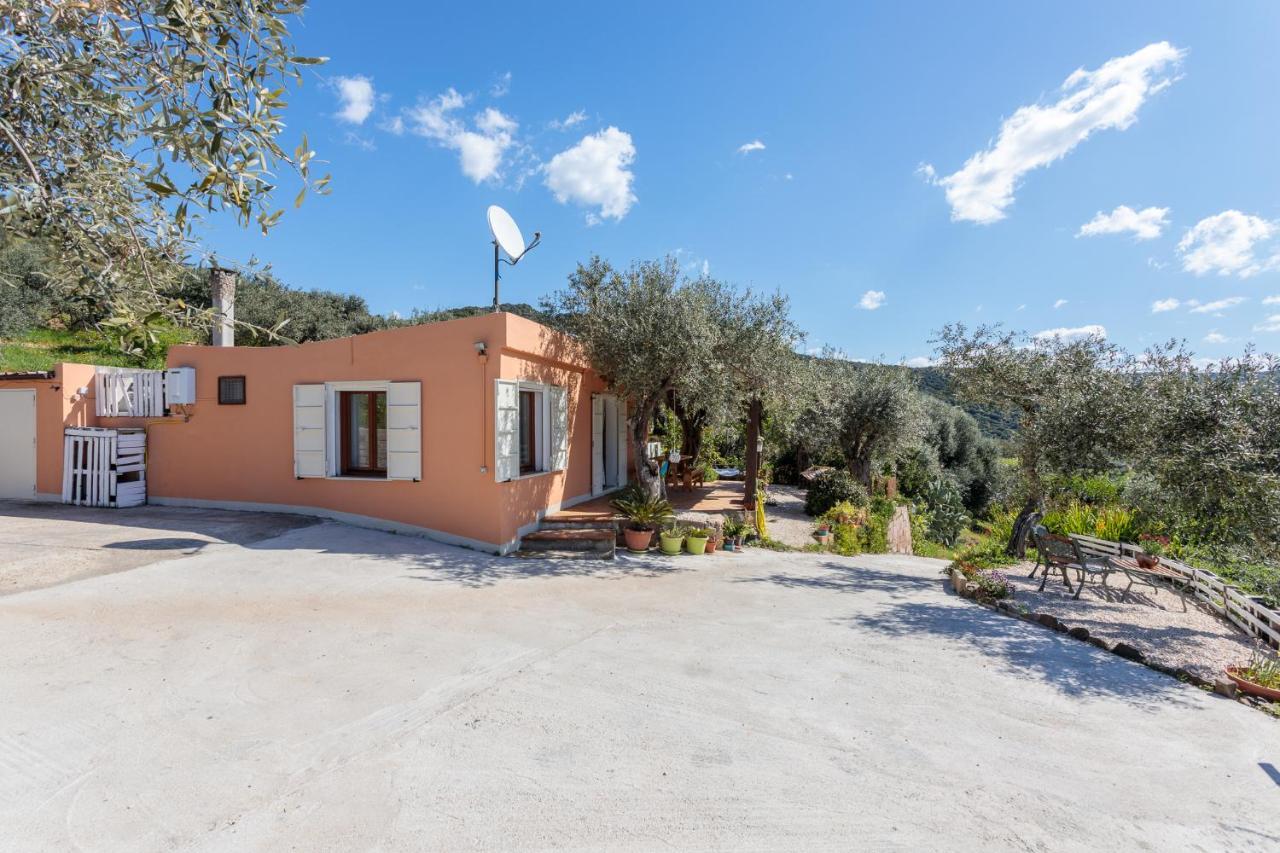 Tiria House Bosa - Casa Vacanze Екстериор снимка